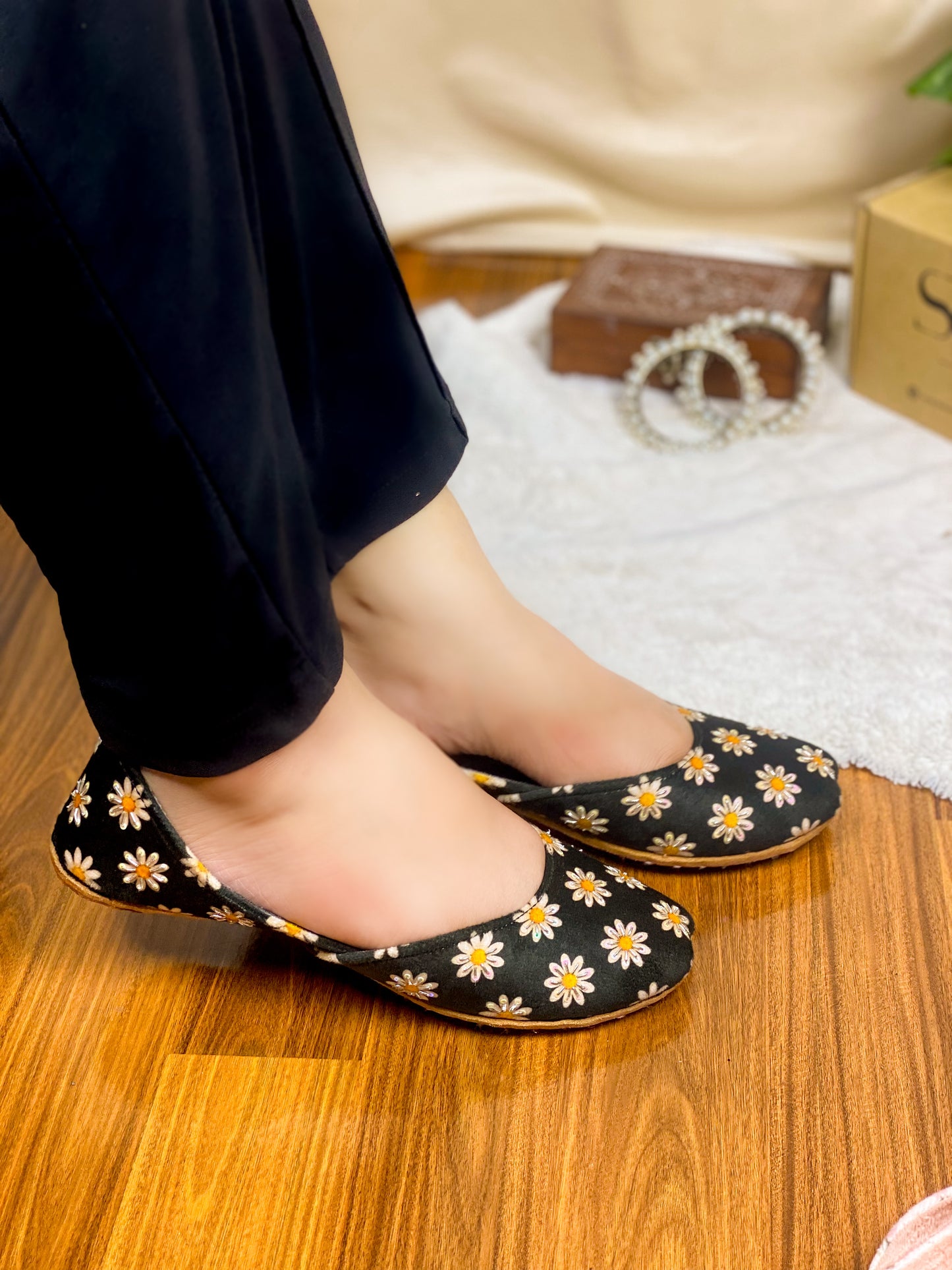 DAISY DUST
