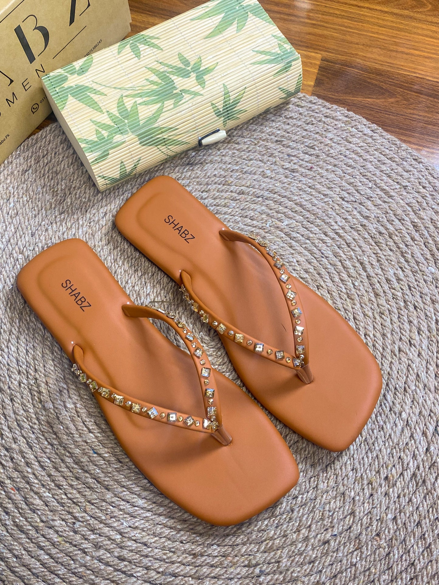 SAFFRON BLOOM FLIP-FLOP