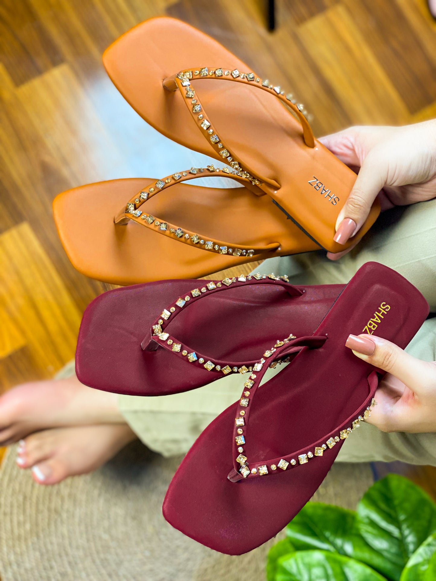 SAFFRON BLOOM FLIP-FLOP