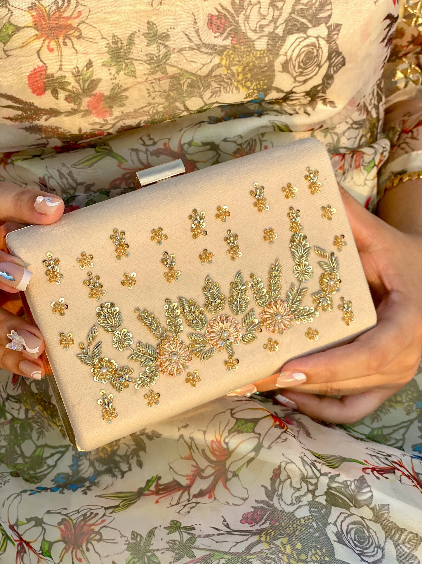 ARAAISH OFFWHITE CLUTCH