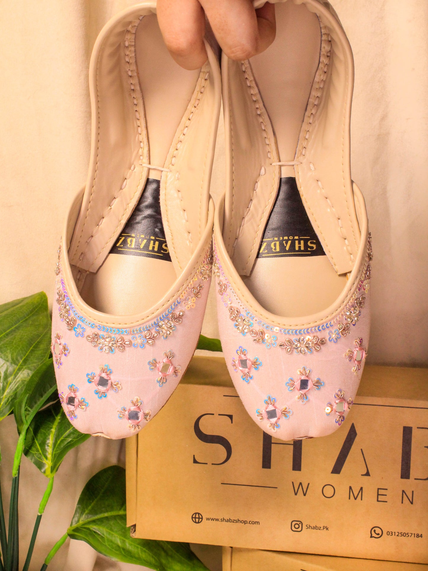 BLUSH PETALS